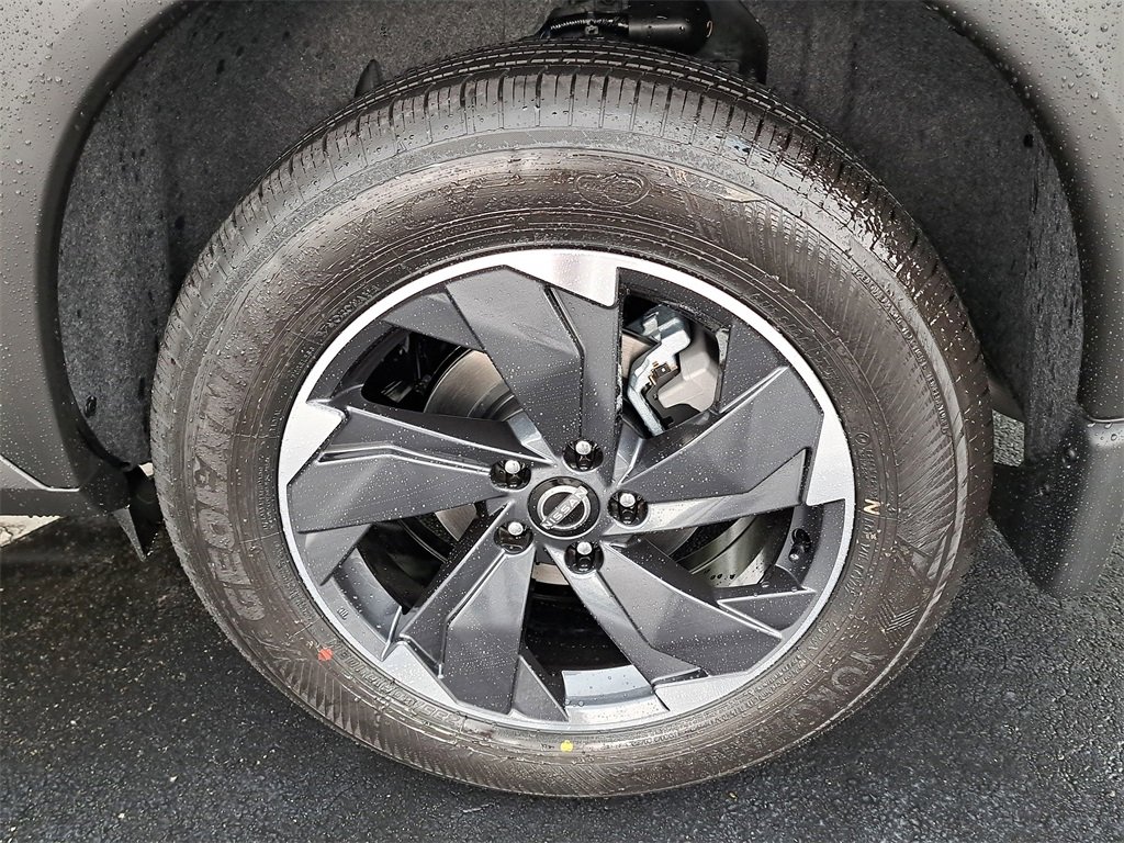 New 2026 Nissan Rogue SV image 8