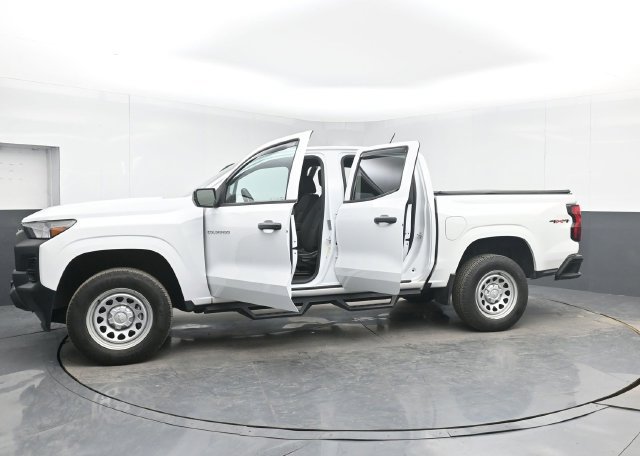 Used 2024 Chevrolet Colorado W/T w/ WT Convenience Package AWD/4WD image 51