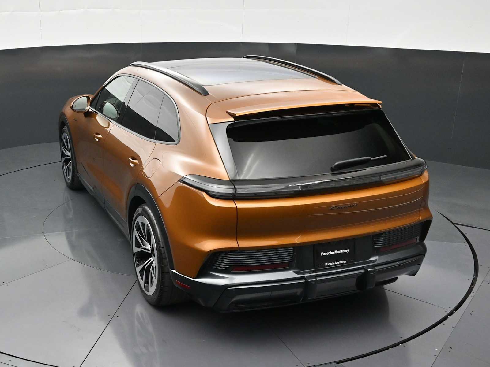 New 2026 Porsche Cayenne Electric AWD/4WD image 40