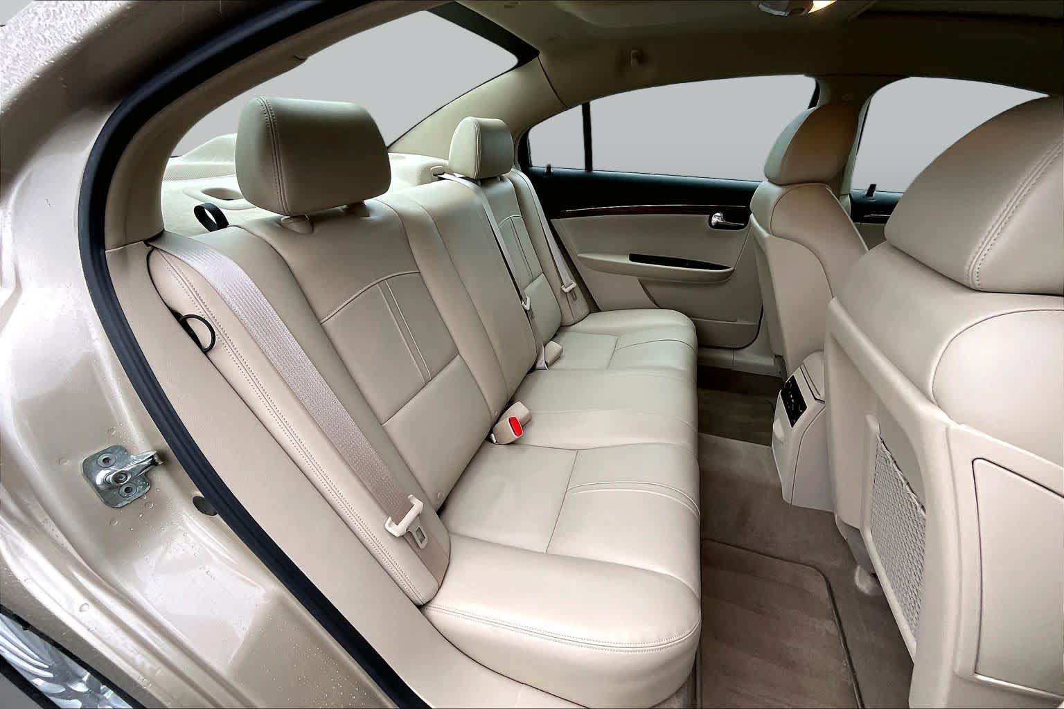 Used 2008 Saturn Aura XR w/ Premium Trim Package FWD image 18