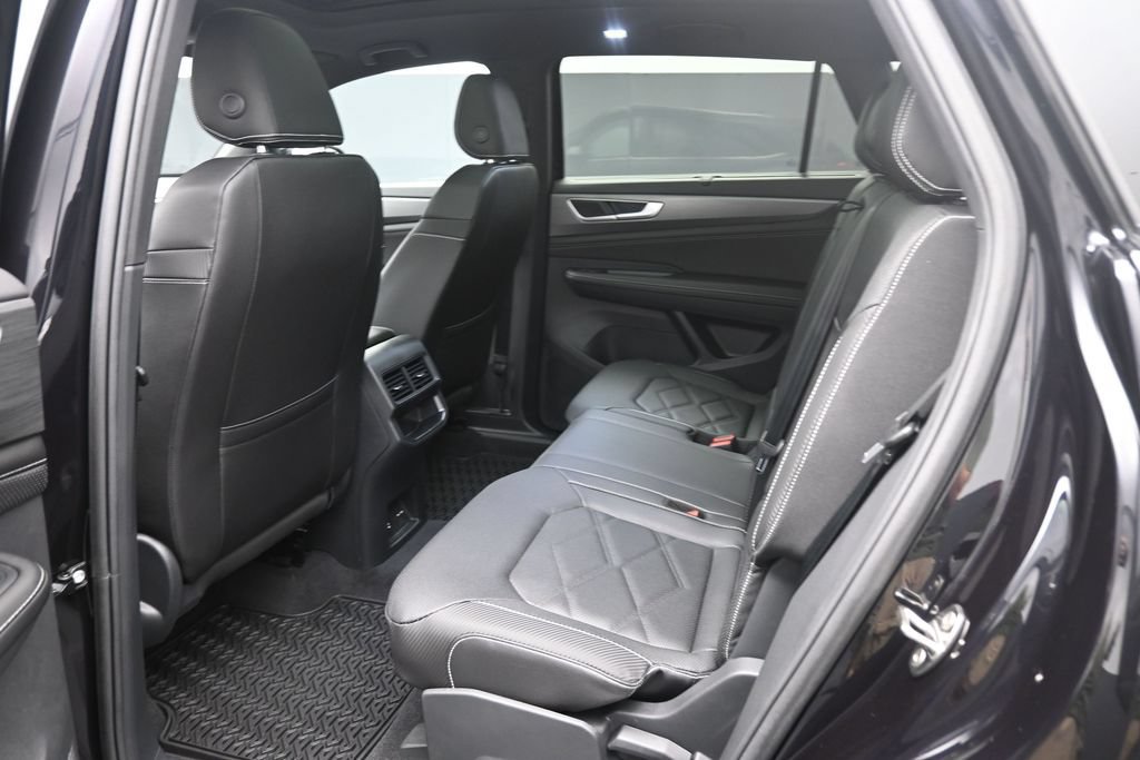 New 2026 Volkswagen Atlas Cross Sport SE FWD image 23
