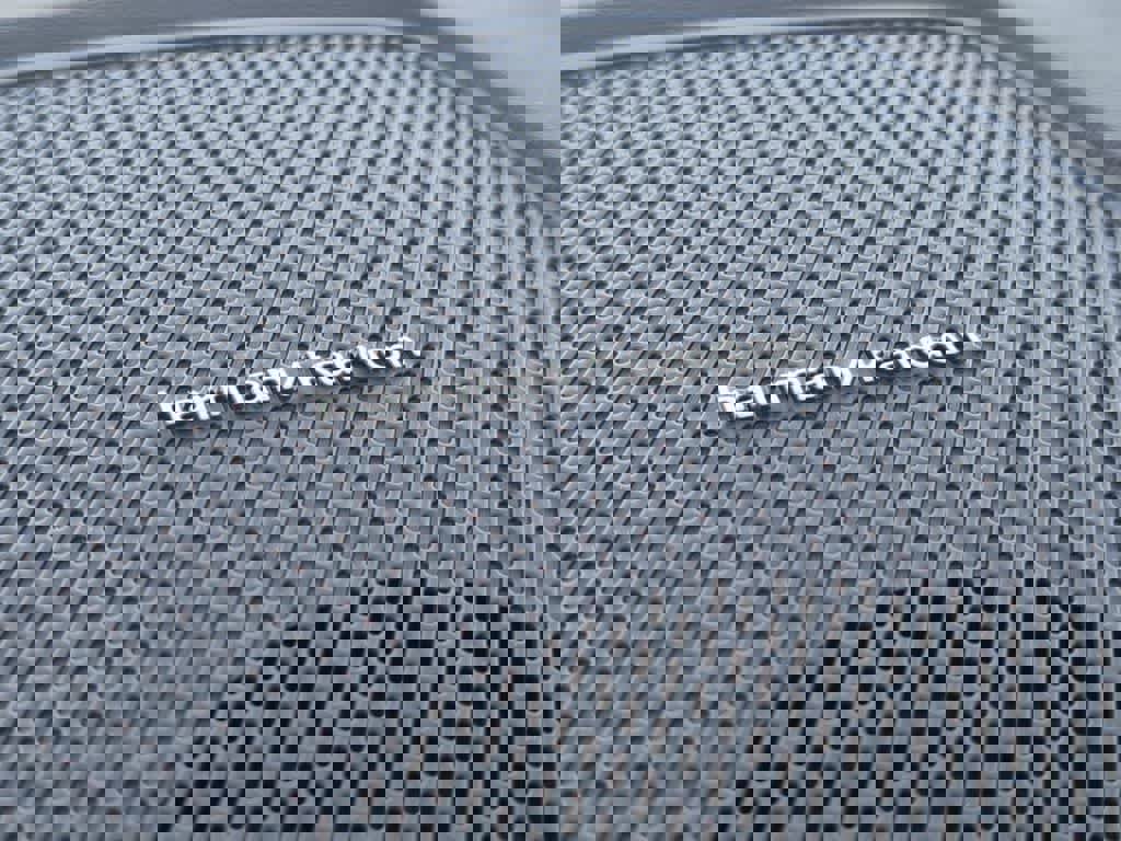 New 2026 Volvo XC60 B5 Plus w/ Protection Package Premier image 28