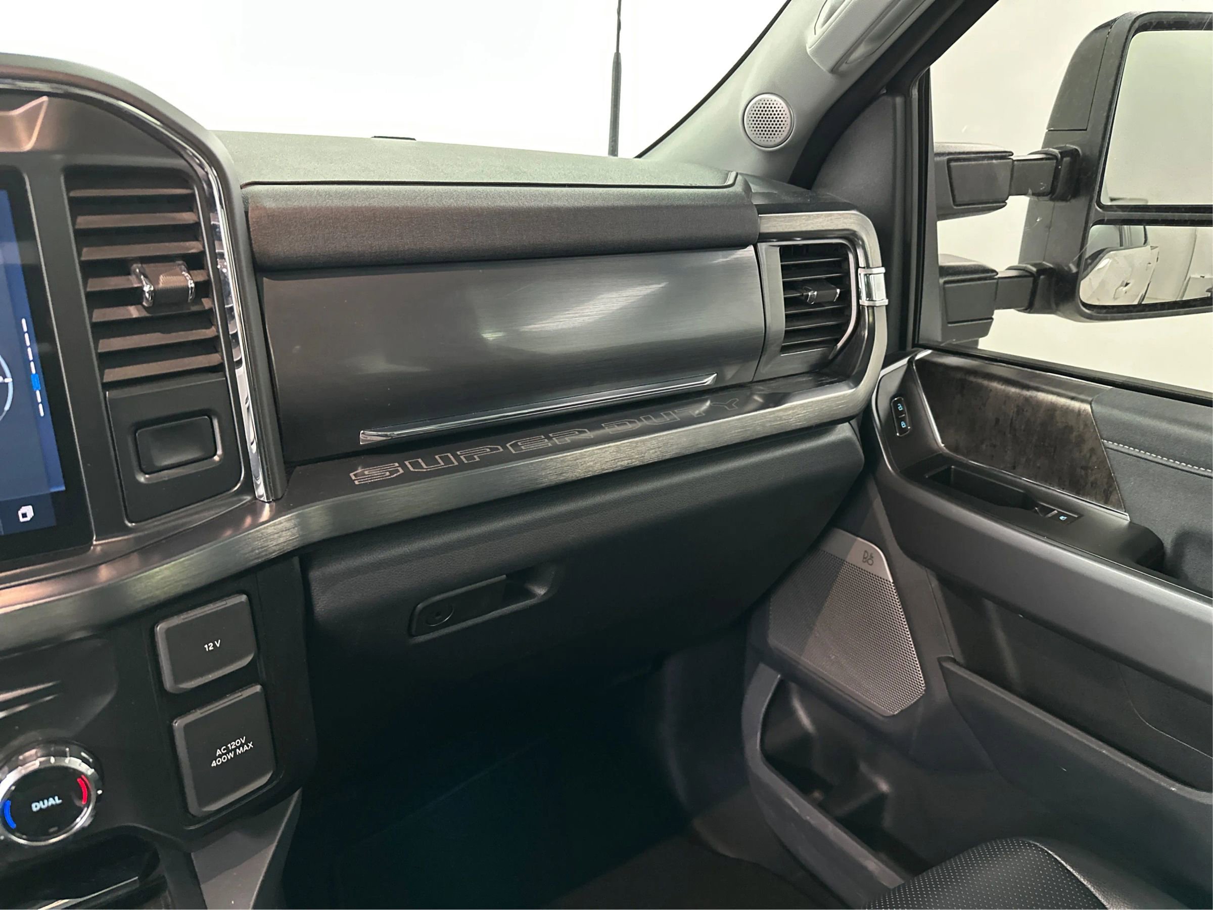 Used 2024 Ford F250 Lariat w/ Lariat Ultimate Package image 27