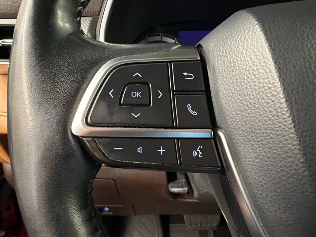 Used 2020 Toyota Highlander Platinum AWD/4WD image 19