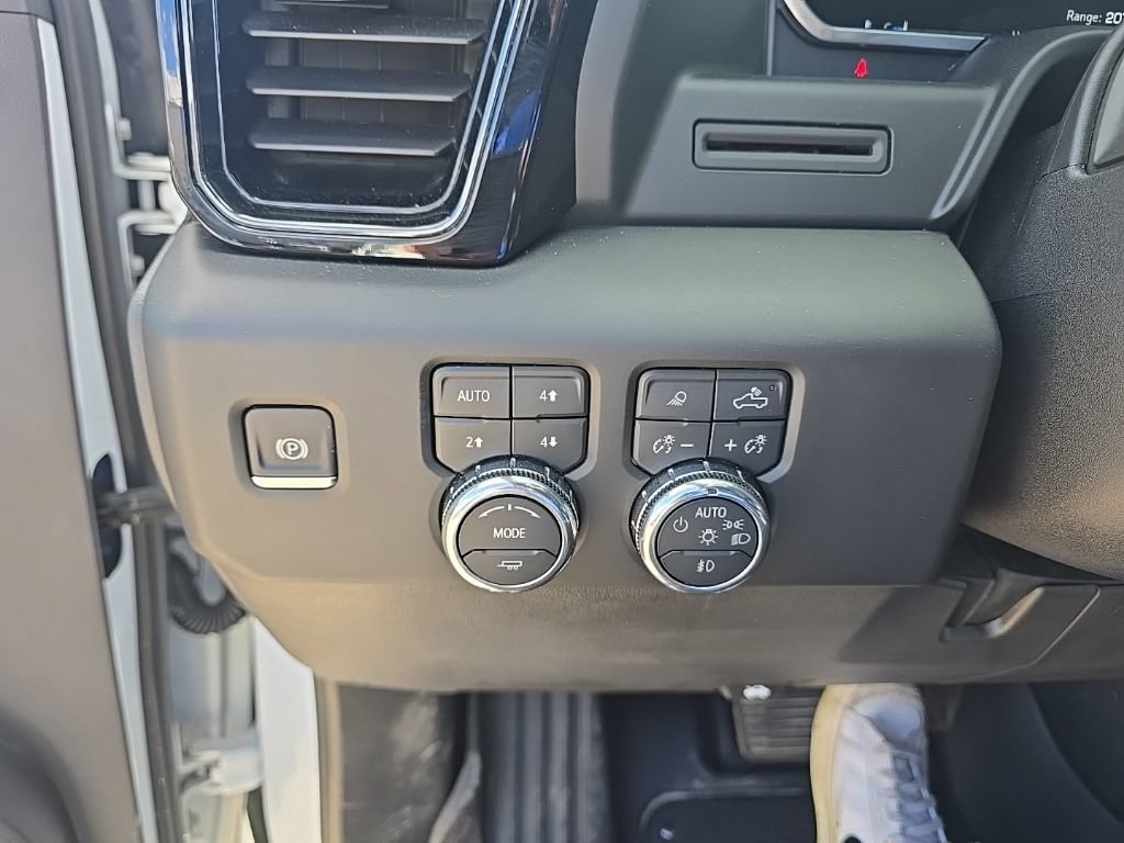 Used 2026 GMC Sierra 3500 AT4 AWD/4WD image 23