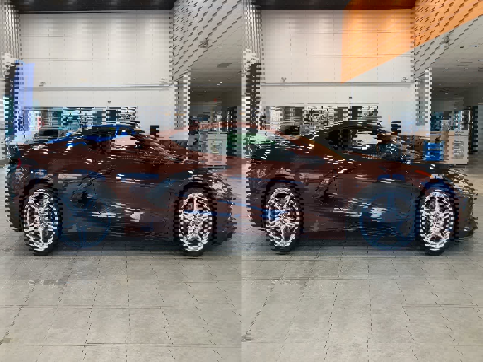 Used 2023 Chevrolet Corvette Stingray Preferred Cpe w/ Z51 Performance Package RWD image 4