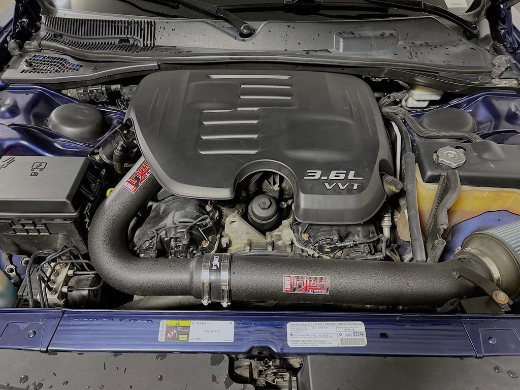 Used 2013 Dodge Challenger SXT image 26