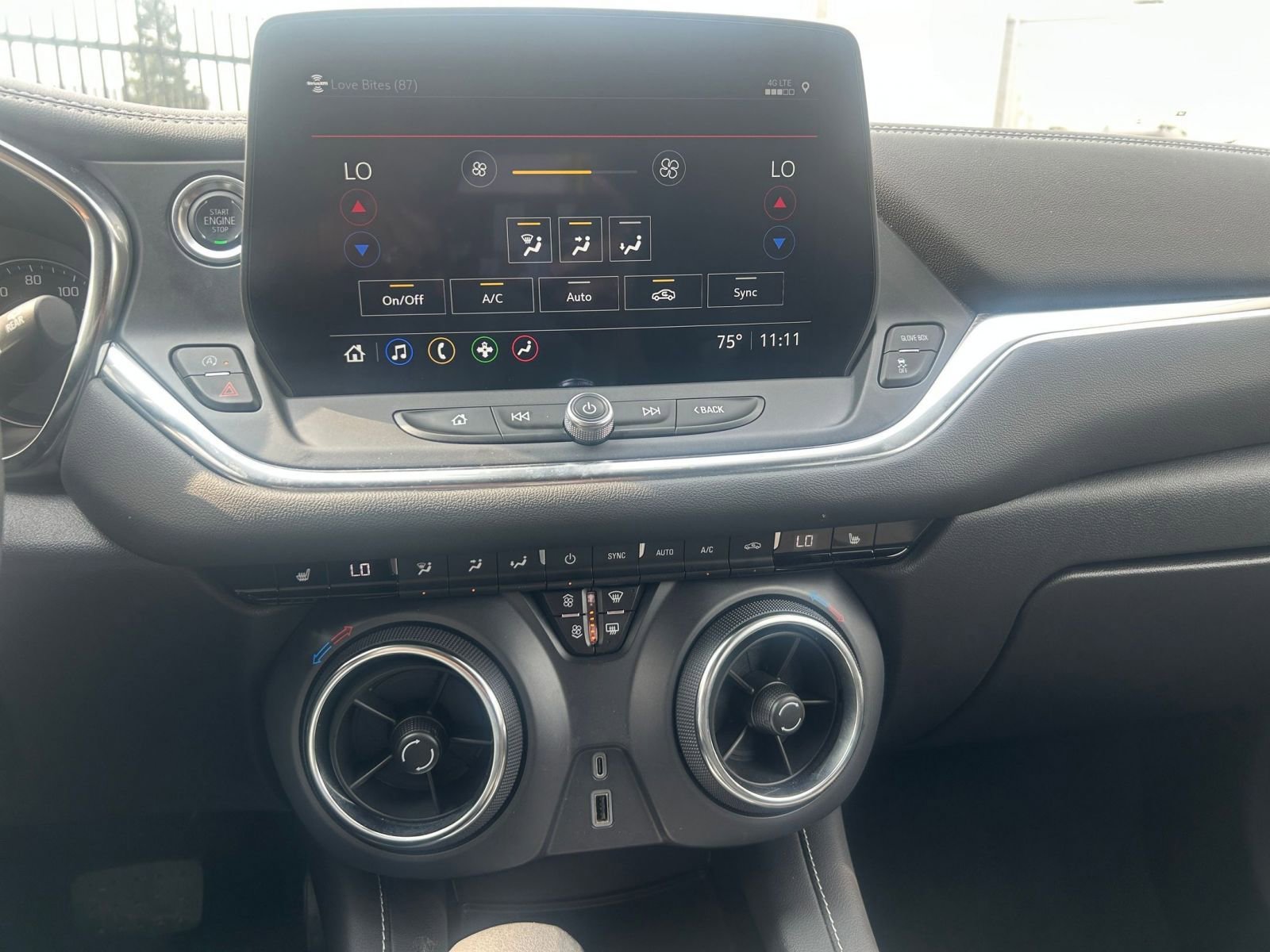 Used 2025 Chevrolet Blazer LT image 17