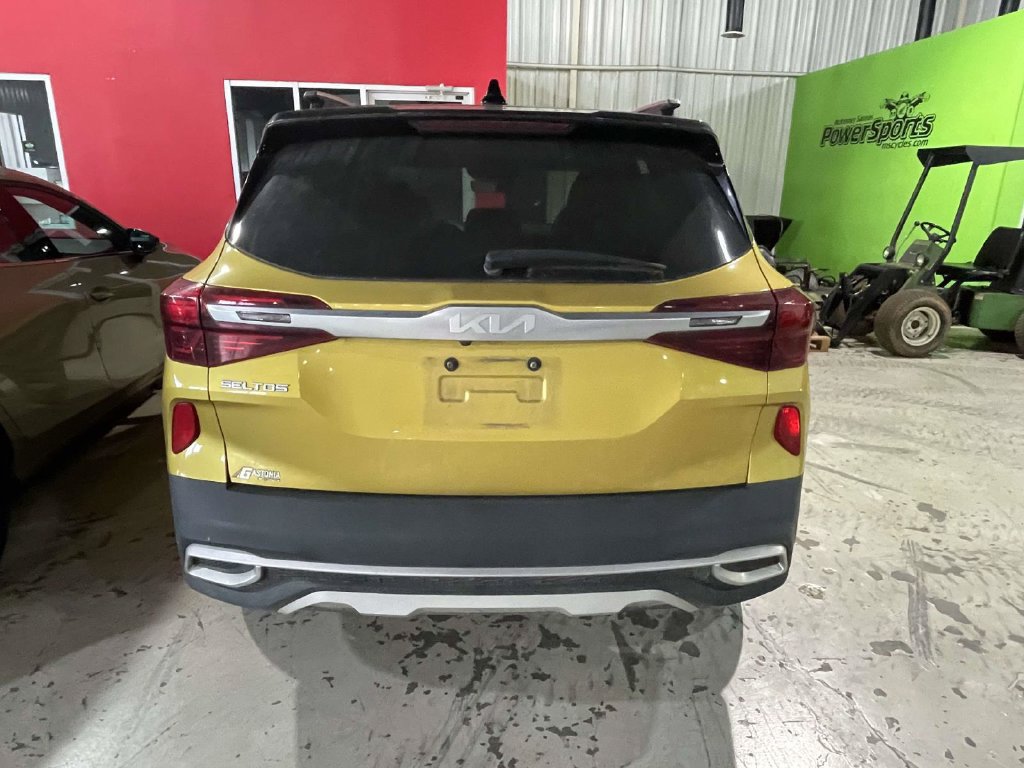 Used 2022 Kia Seltos S FWD image 5