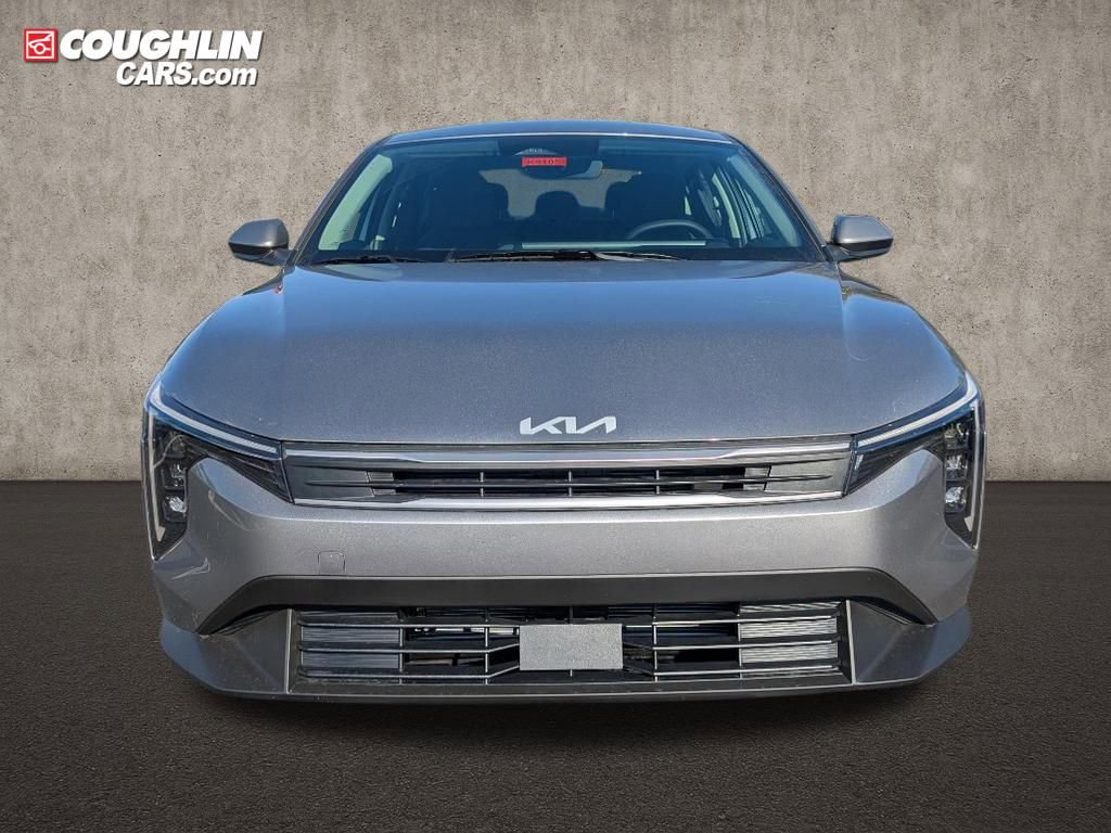 New 2025 Kia K4 LXS image 2