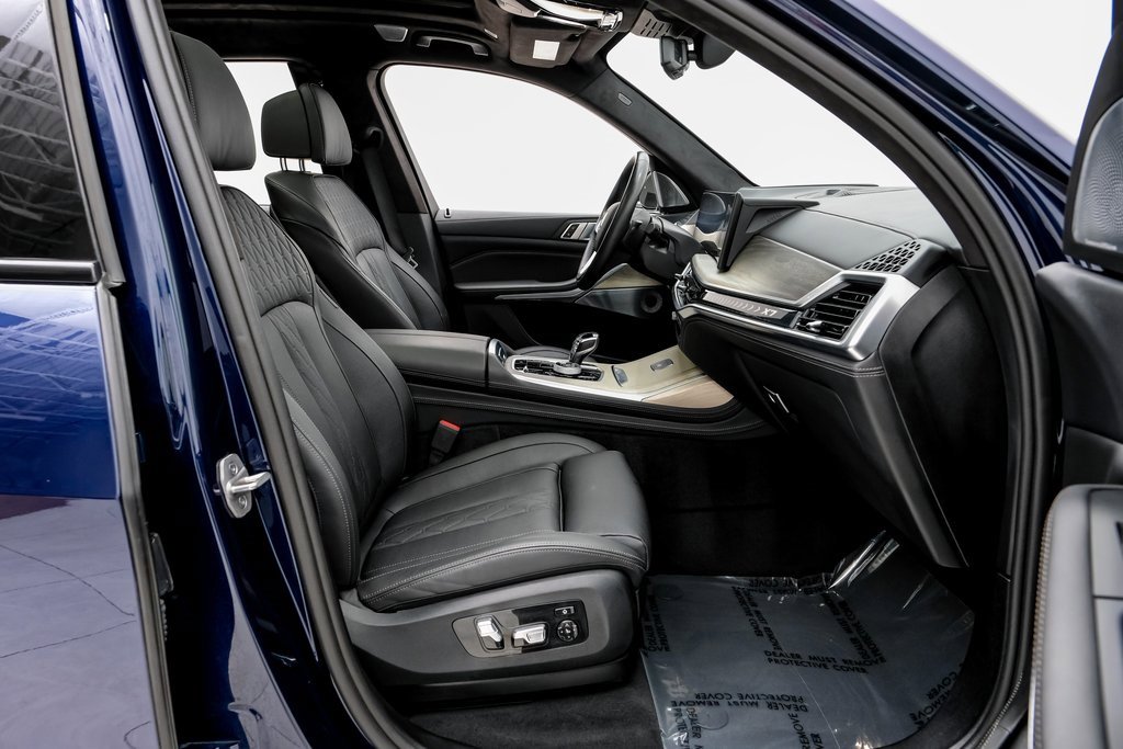 Used 2024 BMW ALPINA XB7 image 29