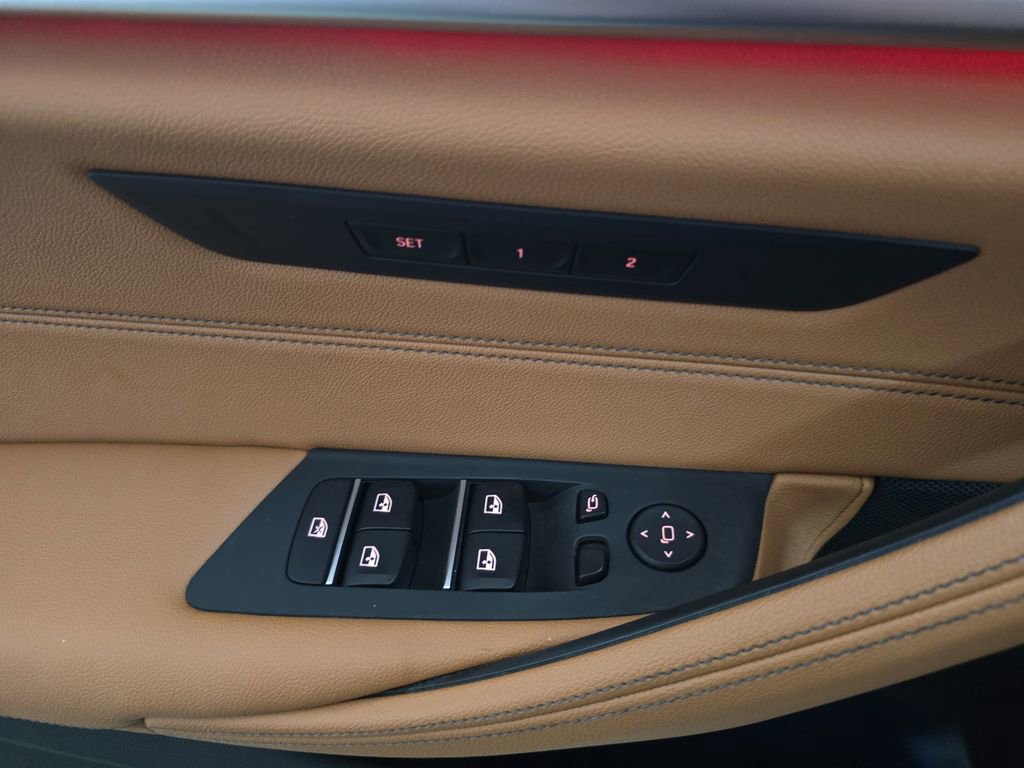 Used 2021 BMW 530e xDrive w/ M Sport Package AWD/4WD image 29