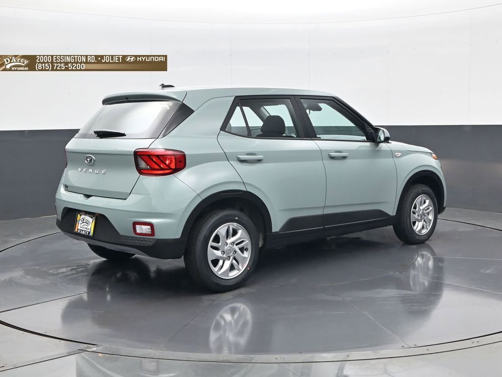New 2026 Hyundai Venue SE FWD image 5