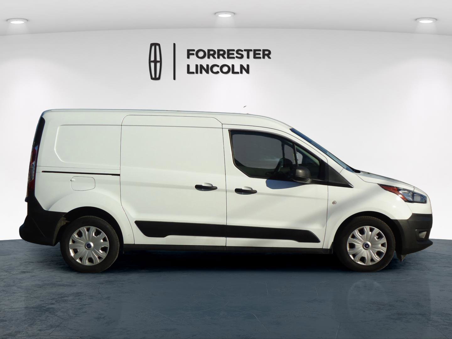 Used 2023 Ford Transit Connect XL image 2