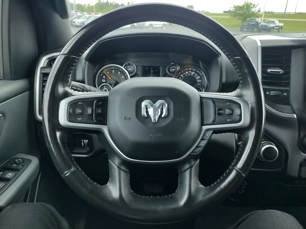Used 2022 RAM 1500 Big Horn AWD/4WD image 7