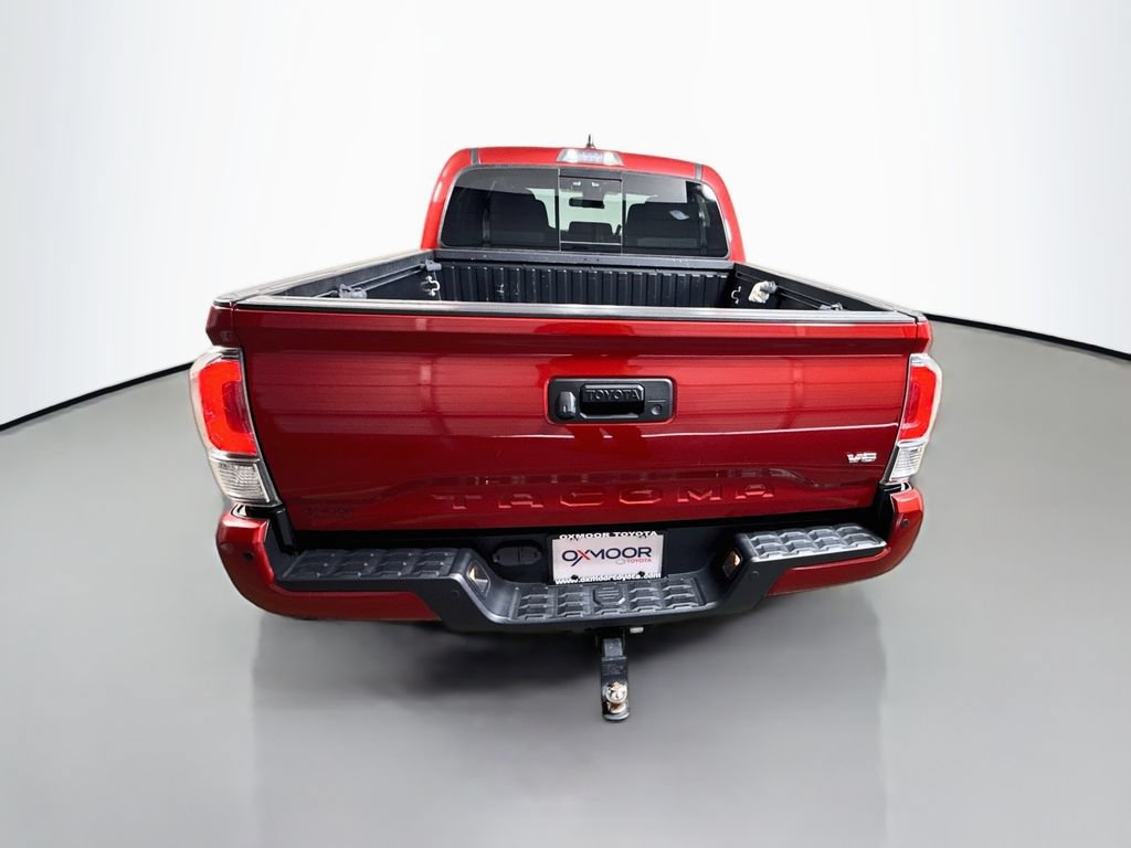 Used 2022 Toyota Tacoma TRD Sport w/ Technology Package AWD/4WD image 6