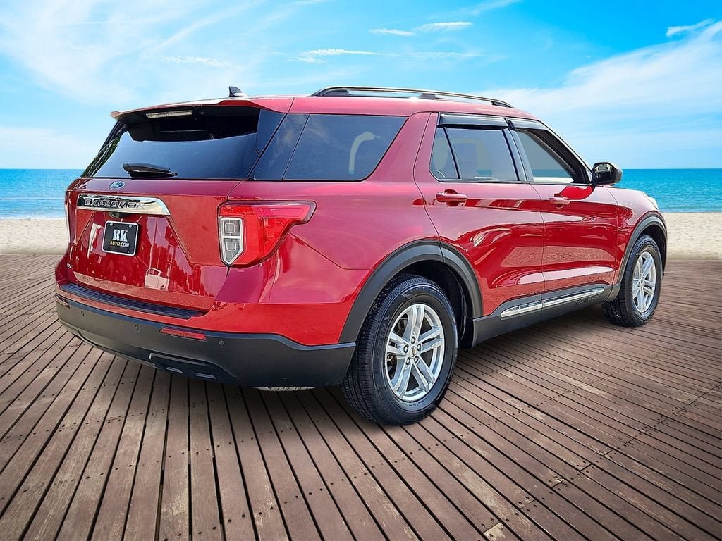 Used 2022 Ford Explorer XLT RWD image 4