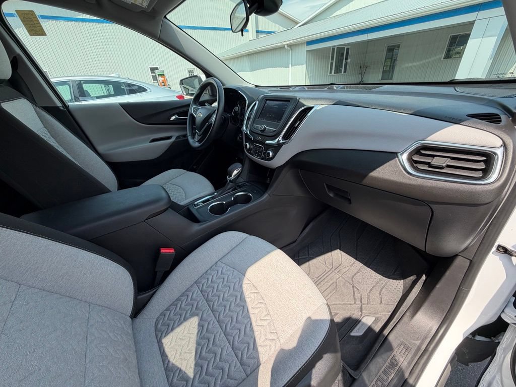 Used 2023 Chevrolet Equinox LT AWD/4WD image 18