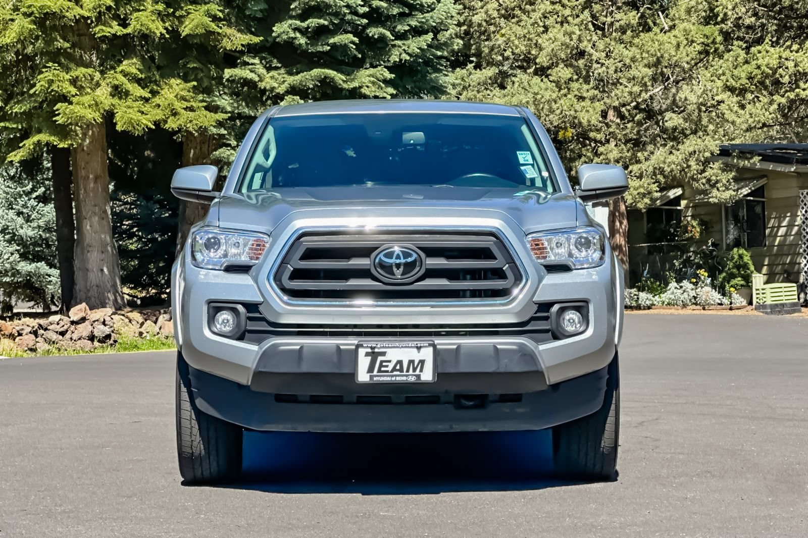 Used 2022 Toyota Tacoma SR5 AWD/4WD image 10