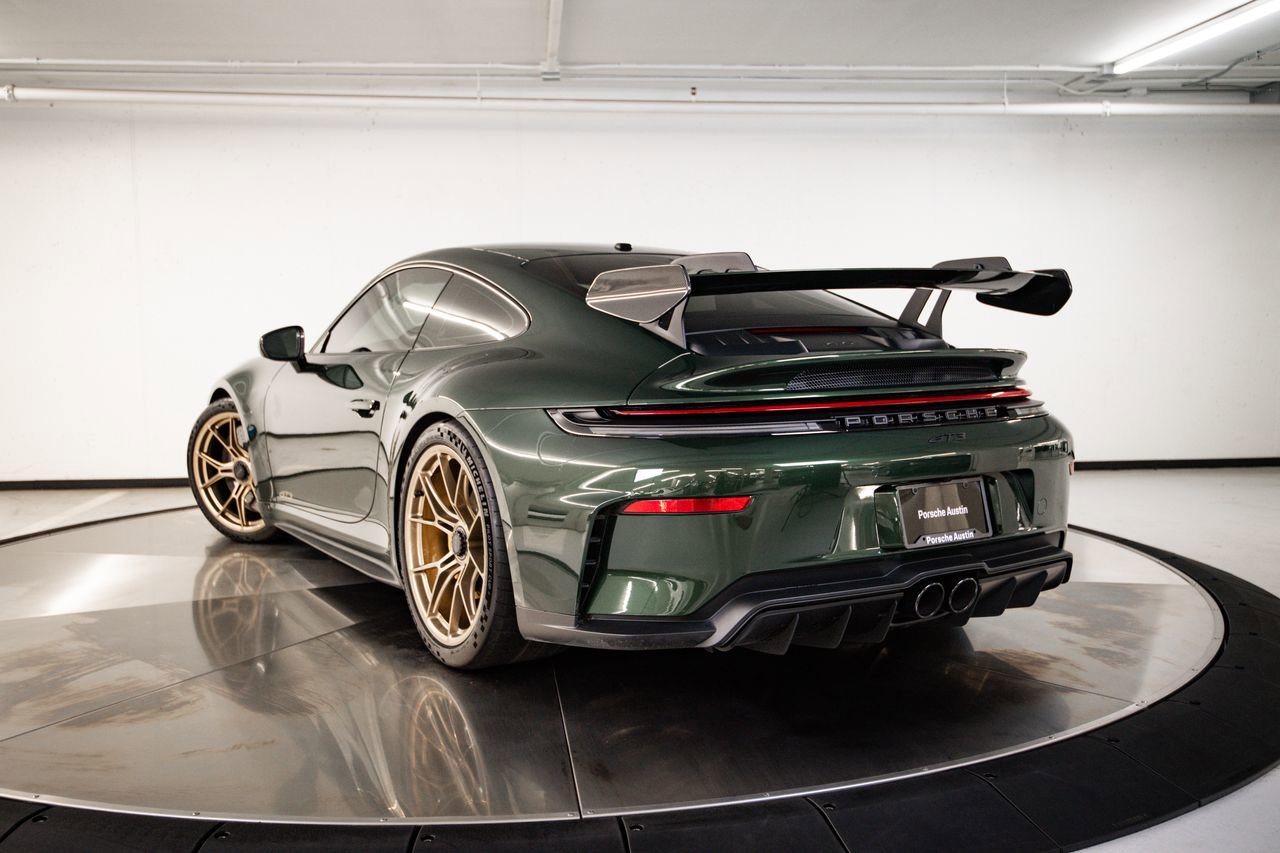 Certified 2025 Porsche 911 GT3 RWD image 3