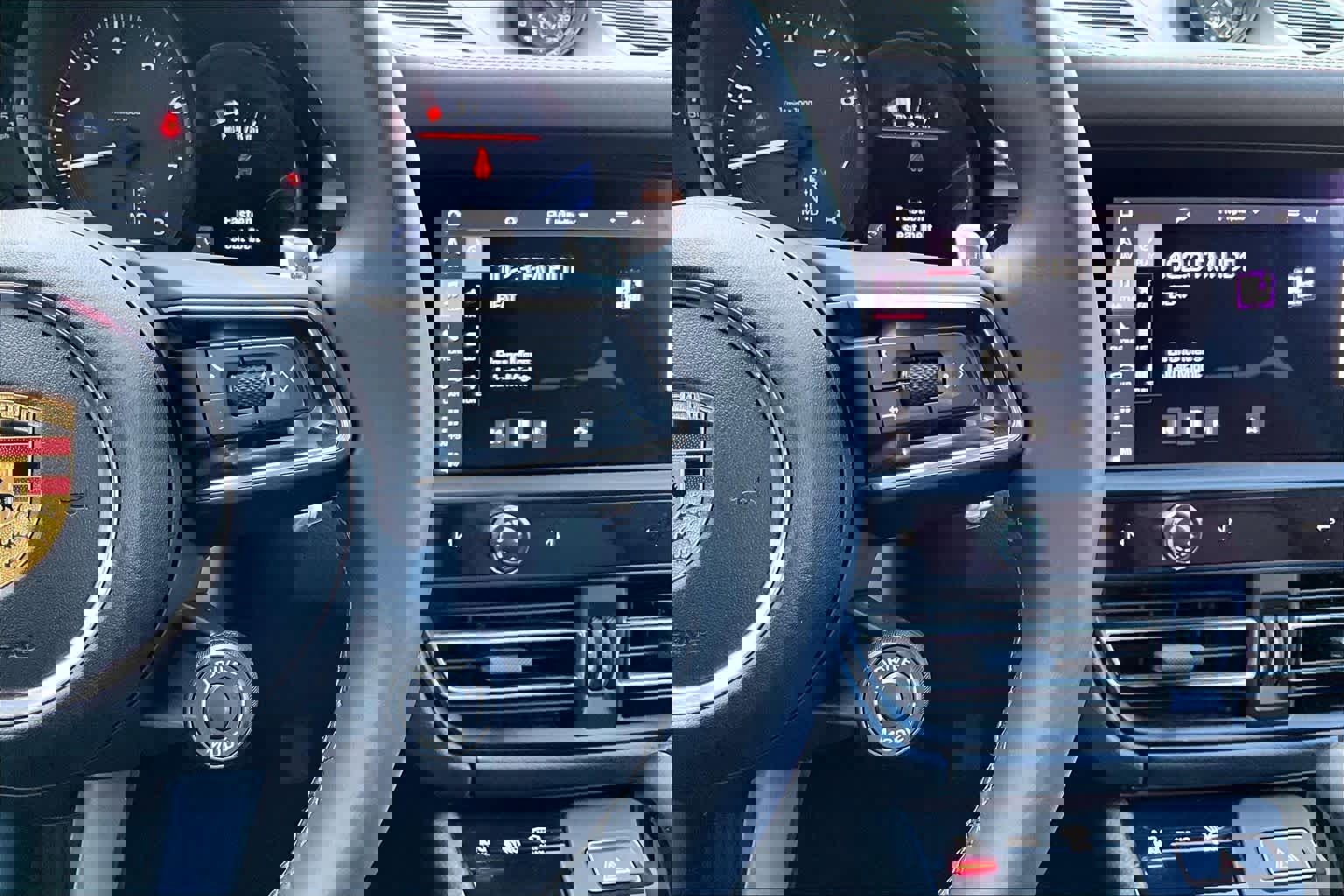 Used 2022 Porsche Macan image 25