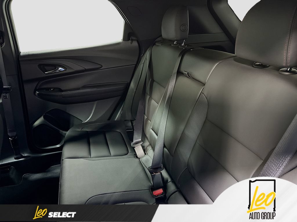 Used 2025 Chevrolet TrailBlazer RS w/ Convenience Package AWD/4WD image 28