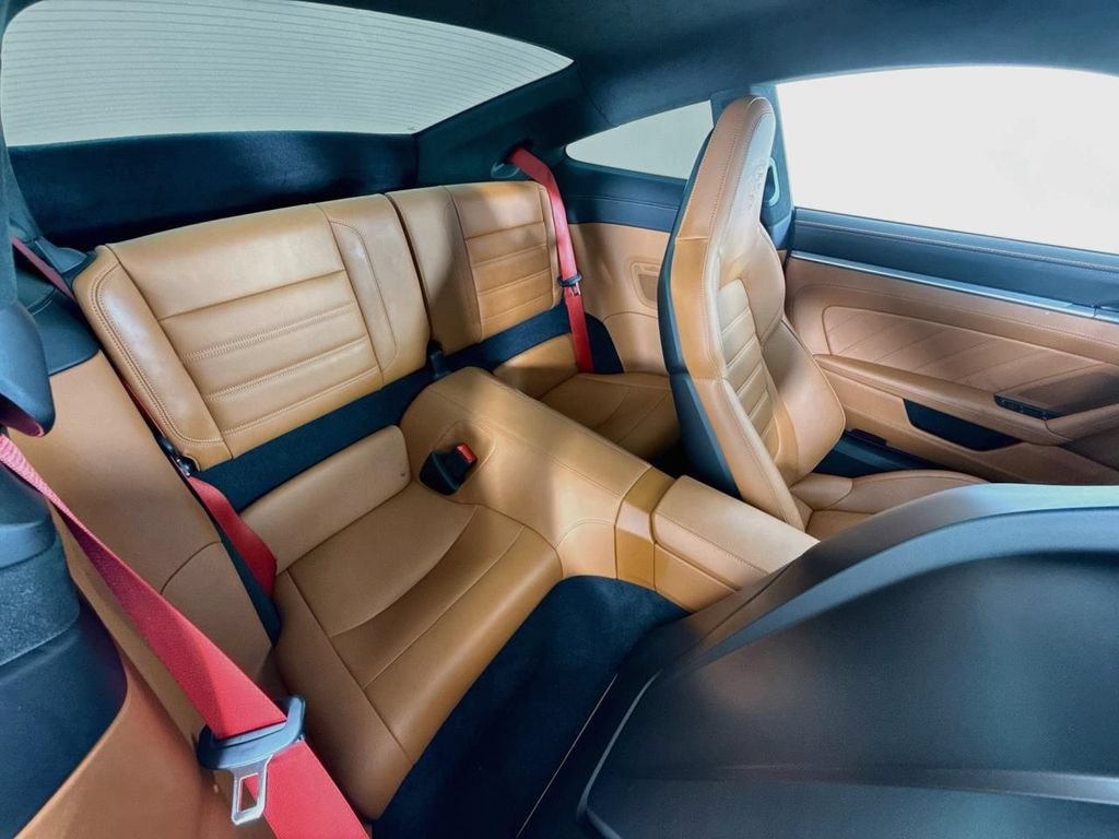 Certified 2025 Porsche 911 Carrera RWD image 19