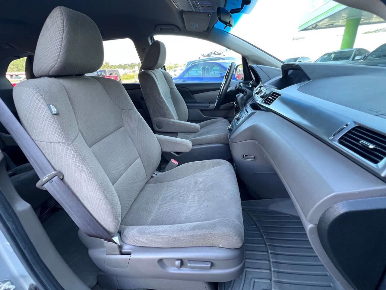 Used 2014 Honda Odyssey LX image 19