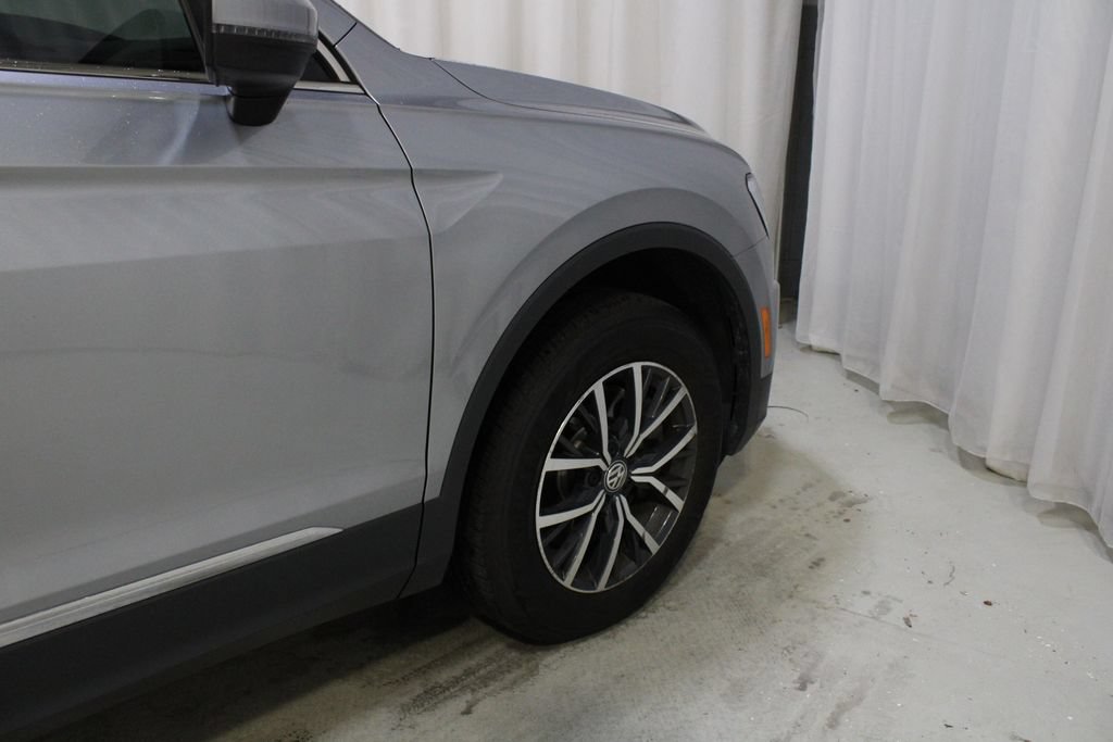 Used 2020 Volkswagen Tiguan SE AWD/4WD image 27