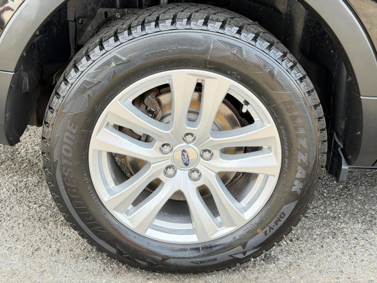 Used 2018 Ford Explorer XLT w/ Equipment Group 202A AWD/4WD image 91