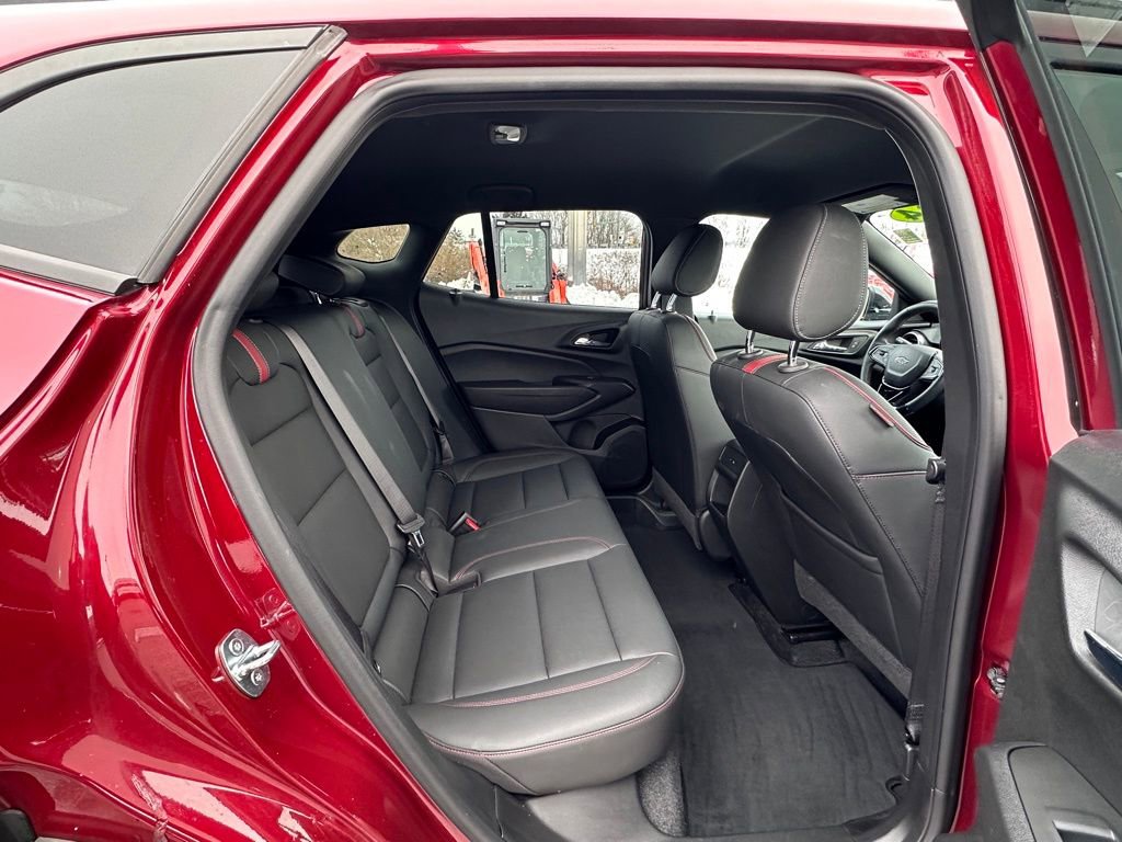 Certified 2024 Chevrolet Trax RS FWD image 14