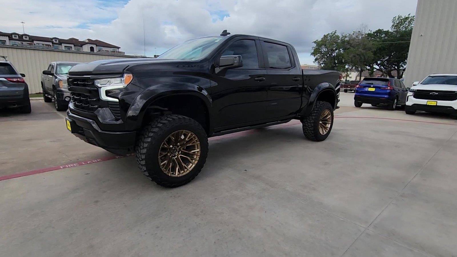Used 2023 Chevrolet Silverado 1500 RST w/ LPO, Dark Essentials Package AWD/4WD image 4