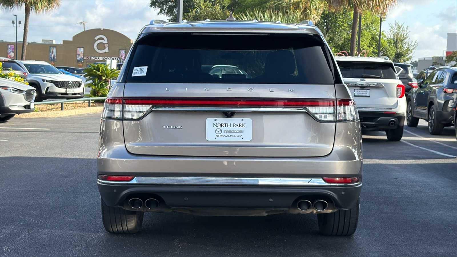 Used 2020 Lincoln Aviator Reserve w/ Equipment Group 201A RWD image 5