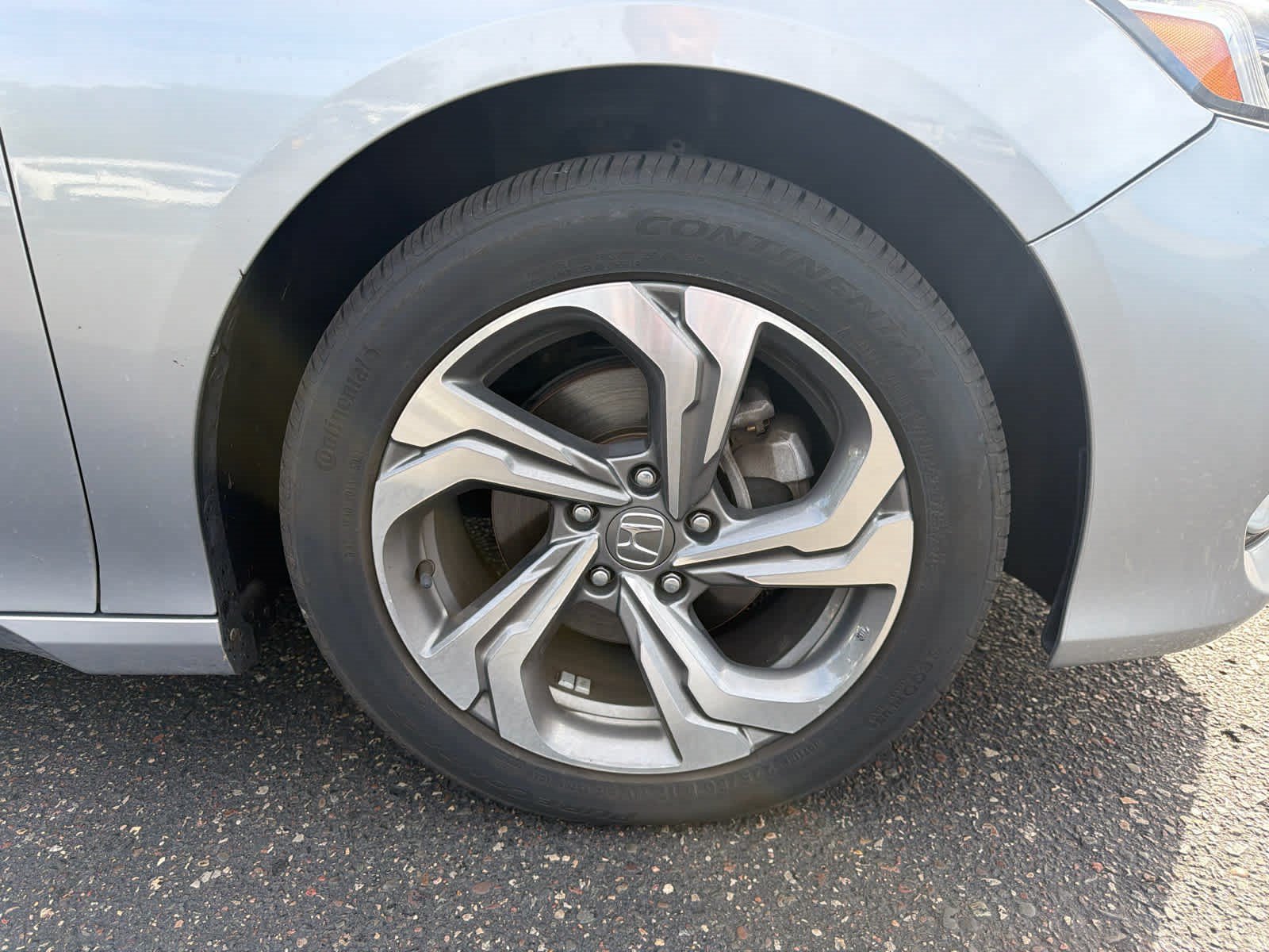 Used 2018 Honda Accord EX-L image 4