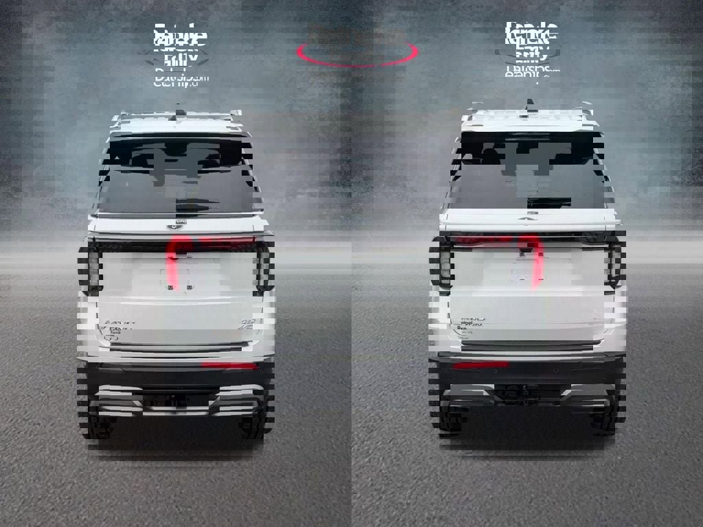 New 2026 Ford Explorer Platinum image 13