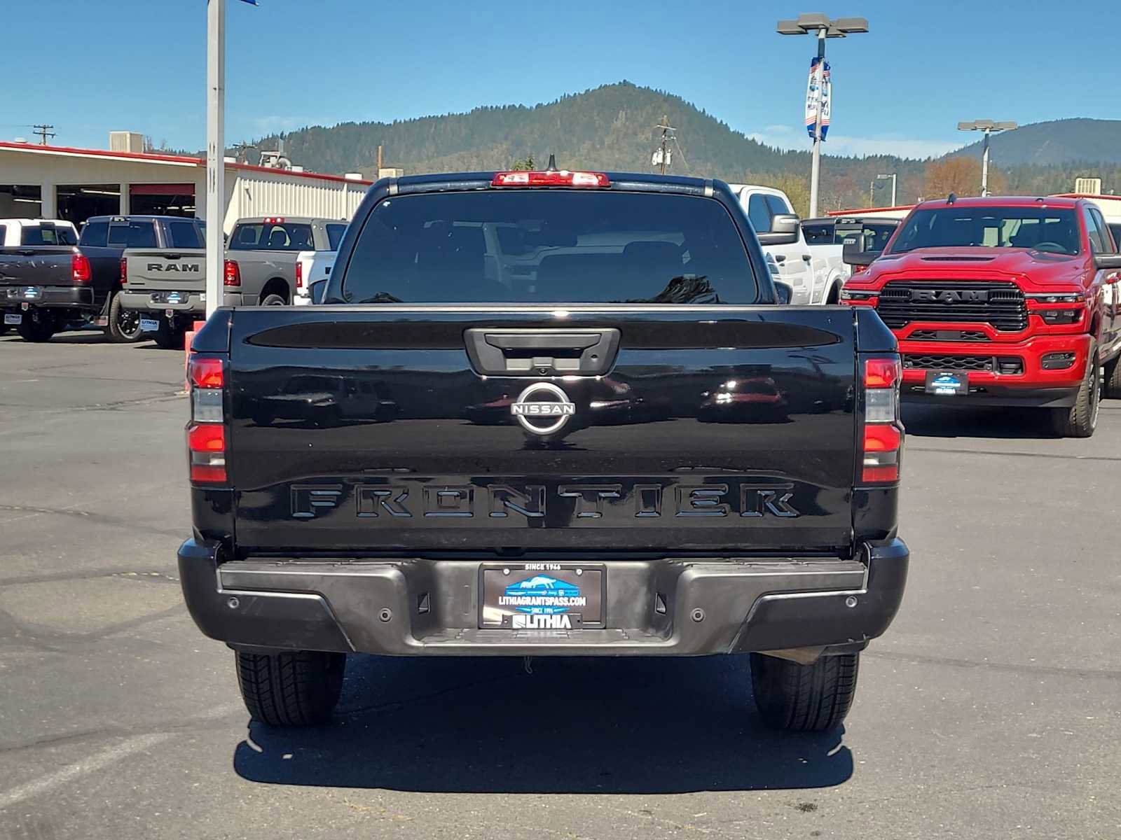 Used 2022 Nissan Frontier S w/ Technology Package image 13