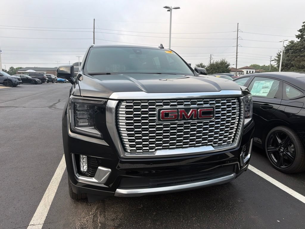 Used 2022 GMC Yukon Denali AWD/4WD image 5