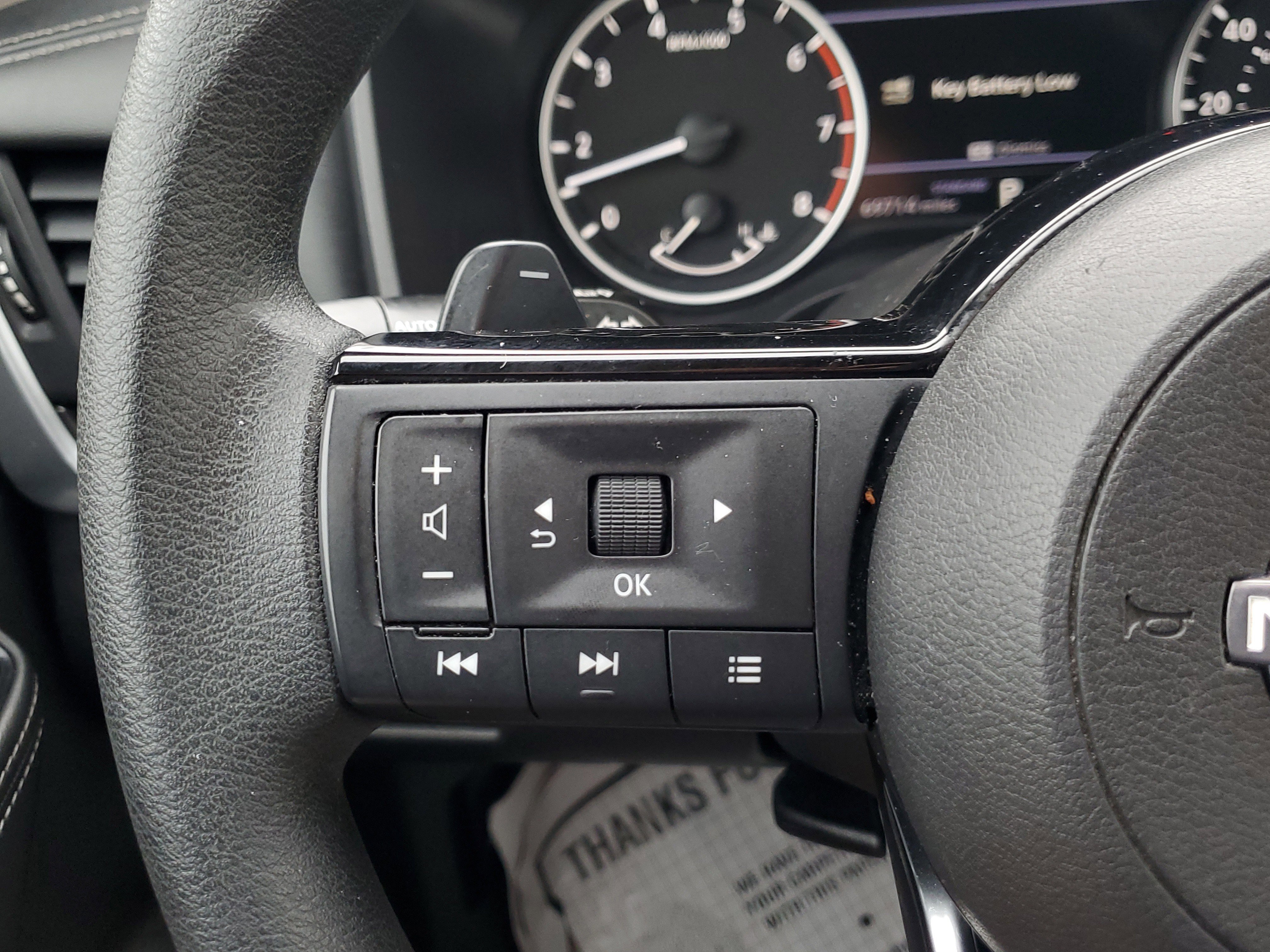 Used 2023 Nissan Rogue SV image 23