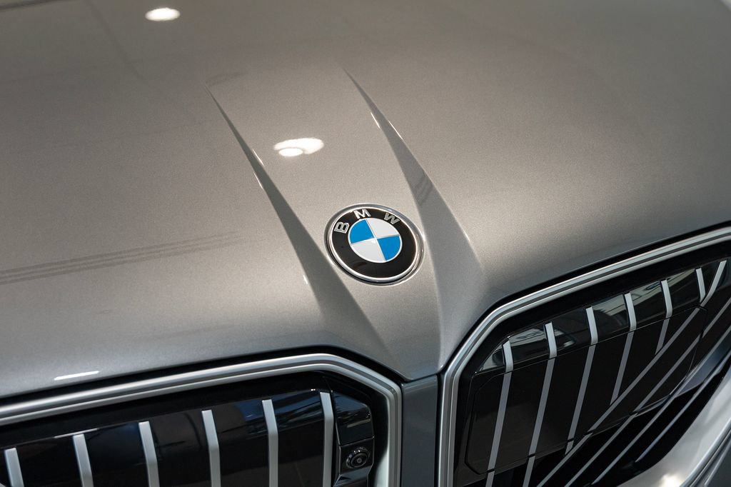 New 2026 BMW X3 xDrive30i w/ Premium Package AWD/4WD image 17