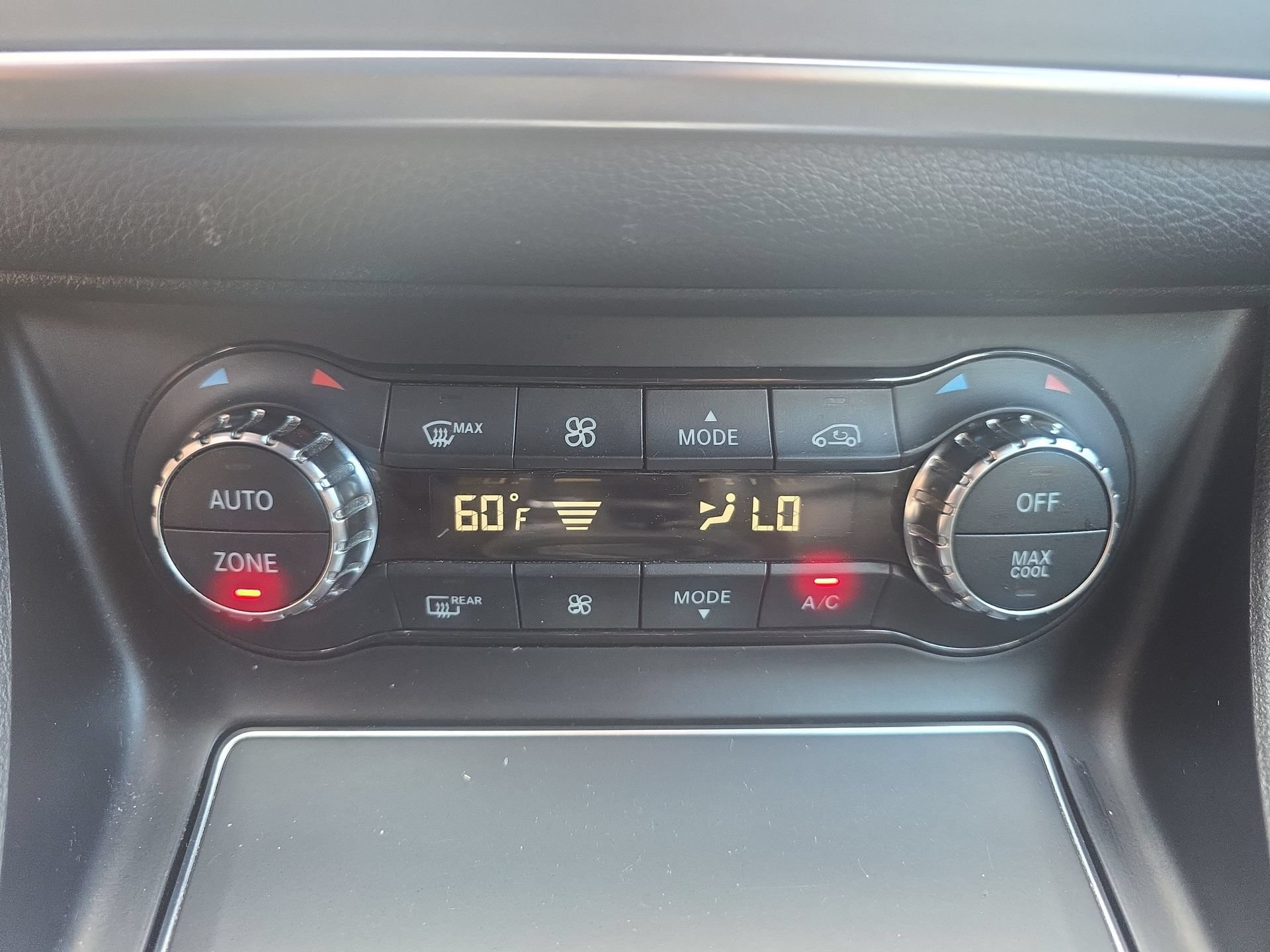 Used 2018 Mercedes-Benz CLA 250 image 23
