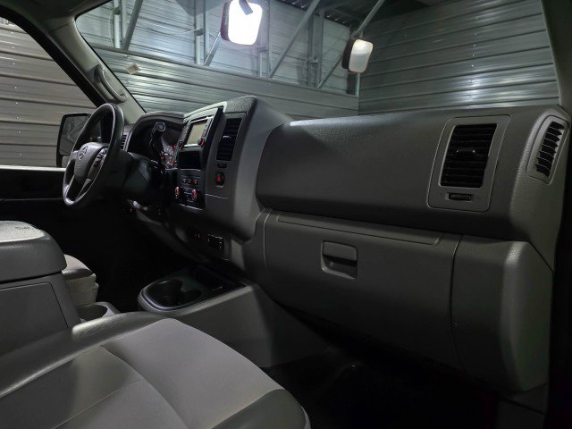 Used 2017 Nissan NV 3500 SL w/ Technology Package image 16