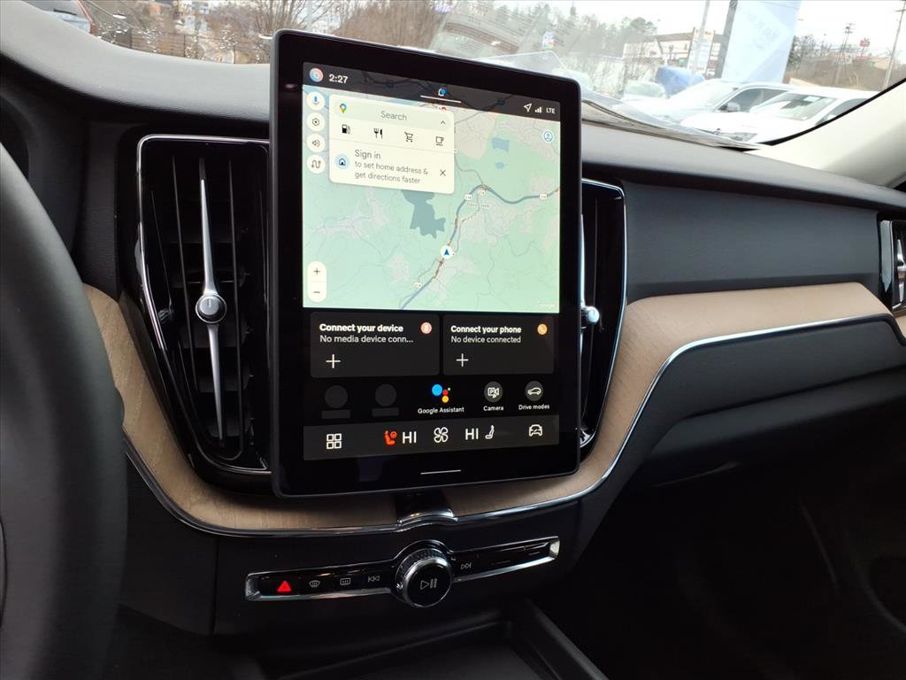 New 2026 Volvo XC60 B5 Plus w/ Protection Package Premier AWD/4WD image 18