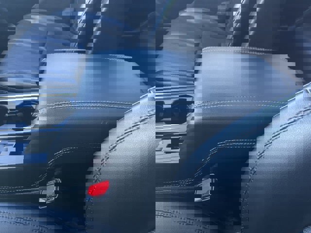 Used 2022 Lincoln Corsair AWD w/ Premium Package image 38