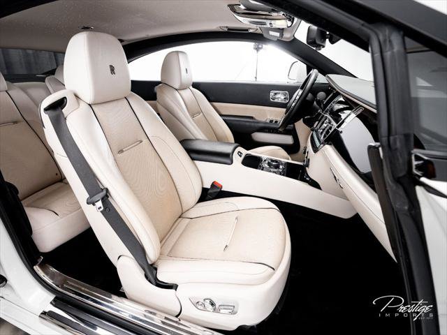 Used 2016 Rolls-Royce Wraith RWD image 42