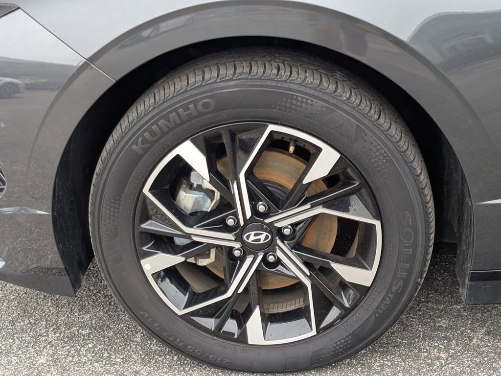 Used 2025 Hyundai Sonata SEL FWD image 29