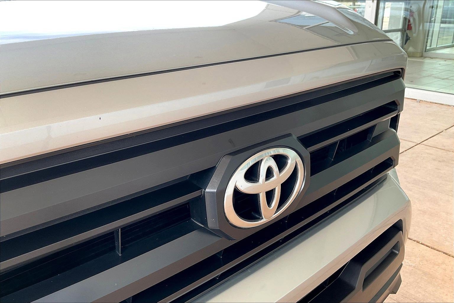 Certified 2025 Toyota Tacoma SR AWD/4WD image 31