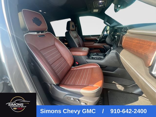 Used 2024 GMC Sierra 3500 Denali Ultimate AWD/4WD image 30