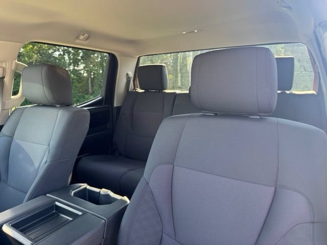 Used 2022 Toyota Tundra SR5 w/ SR5 Convenience Package AWD/4WD image 25