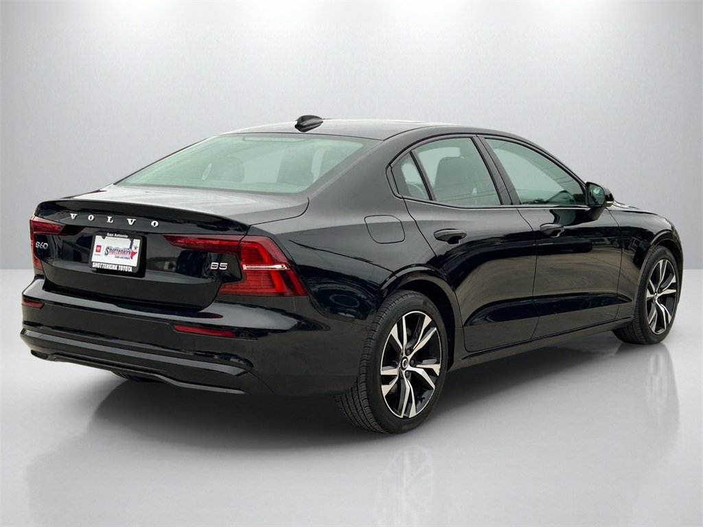 Used 2024 Volvo S60 B5 Core image 5