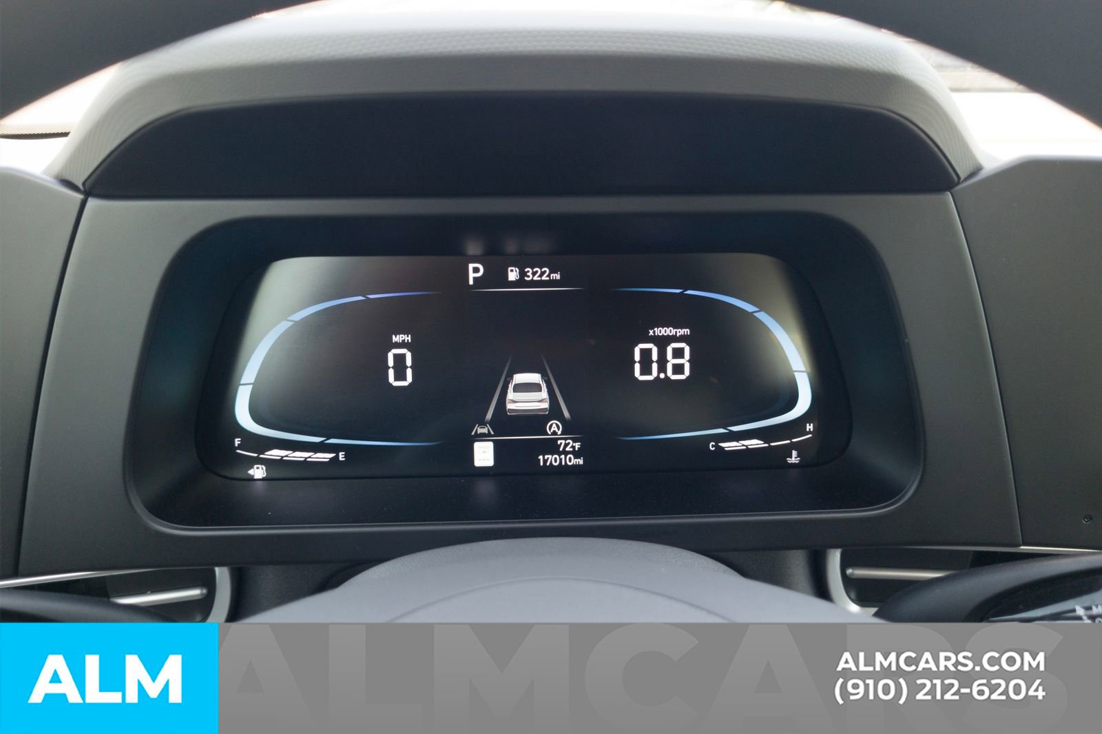 Used 2025 Hyundai Elantra SE image 31